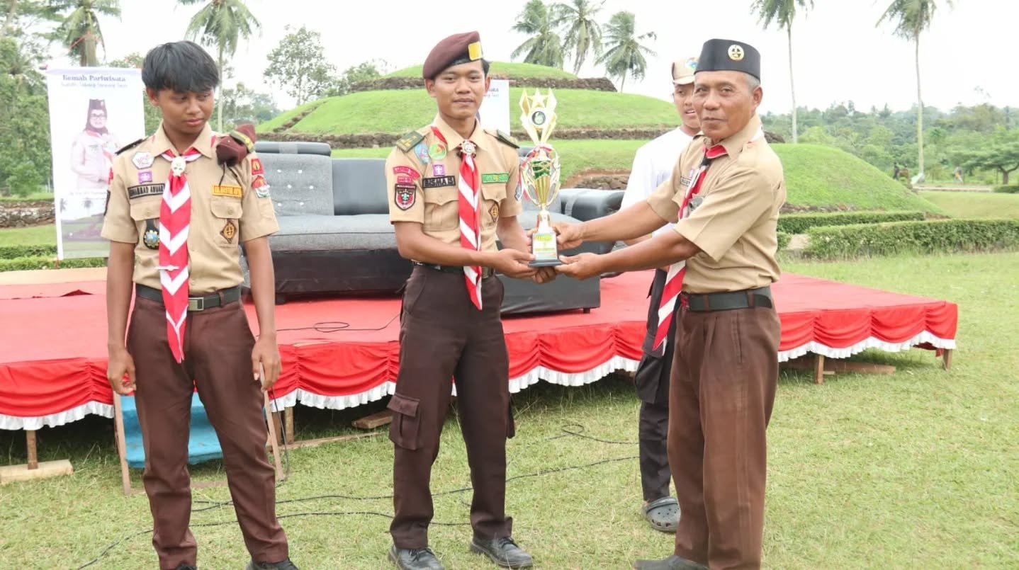 Perwakilan Pramuka SMKS MA'ARIF PURBOLINGGO Raih Juara 2 Lomba Fotografi