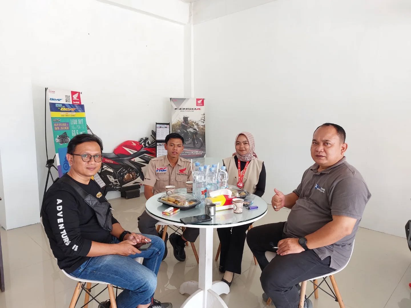 Kunjungan Kepala Cabang Honda Depok di TEFA SMKS Ma’arif Purbollinggo